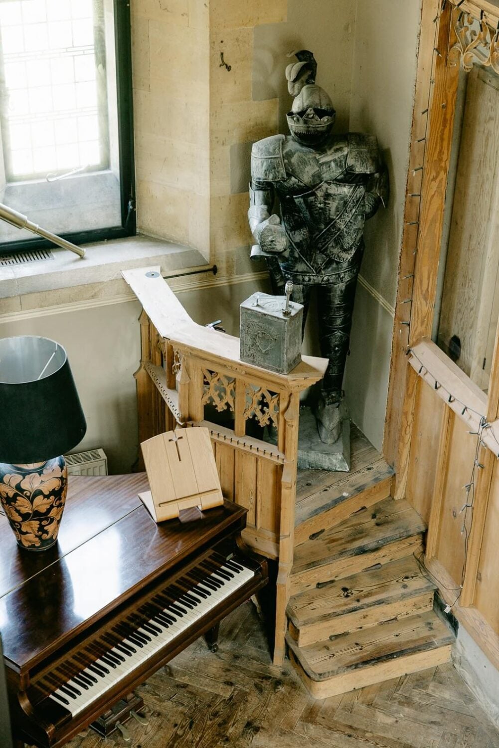 A Warm Church Conversion in England 1 church-conversion-england-piano-nordroom