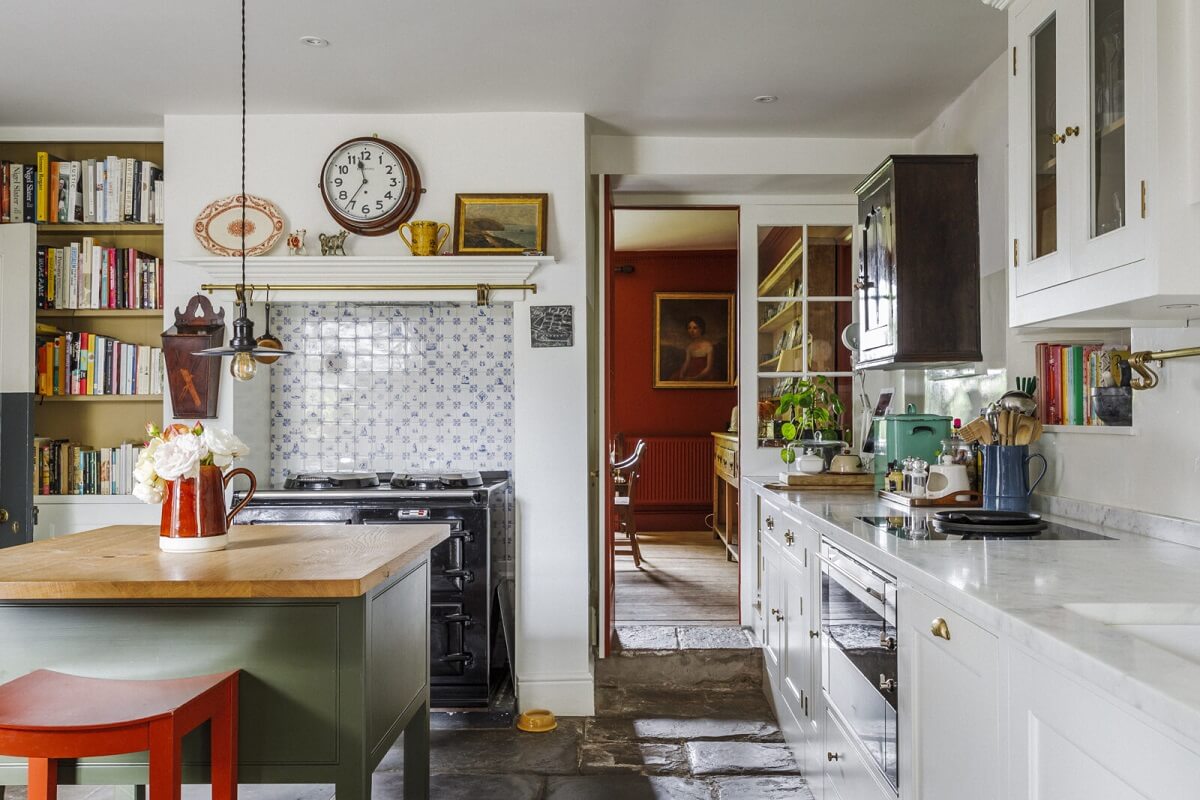 A Cozy Restored Country House in England 9 country-kitchen-plain-english-cabinets-nordroom