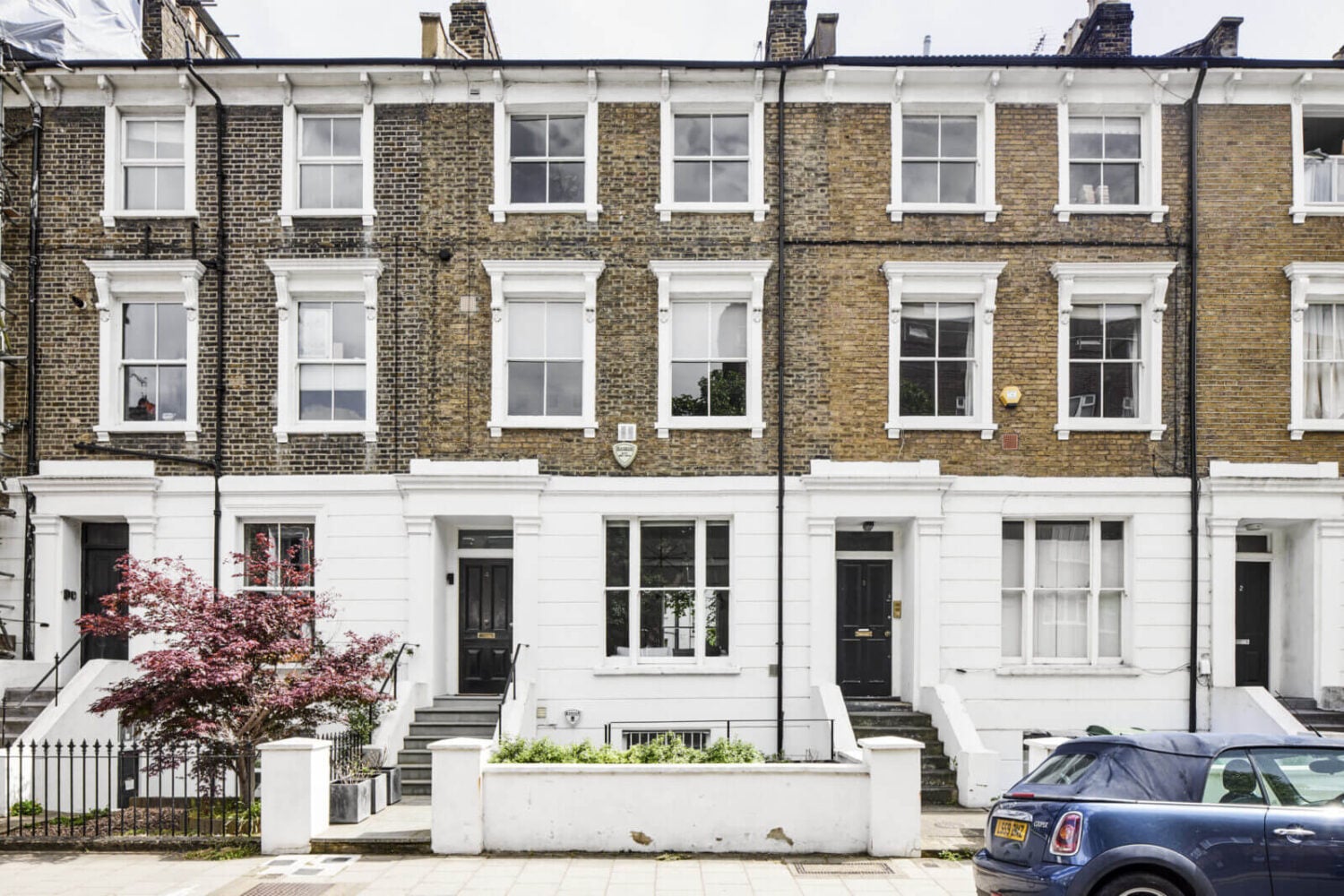 A Monochrome Victorian Townhouse in London 18 exterior-victorian-terrace-house-london-nordroom