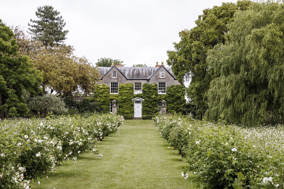 A Cozy Restored Country House in England 30 garden-Old-Parsonage-england