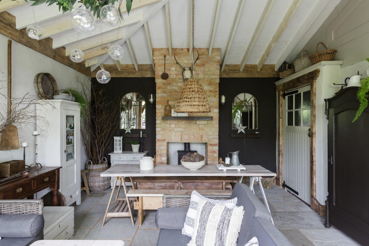 A Cozy Cottage-Style Country House with a Lovely Garden 25 garden-house-dining-area-sitting-room-nordroom