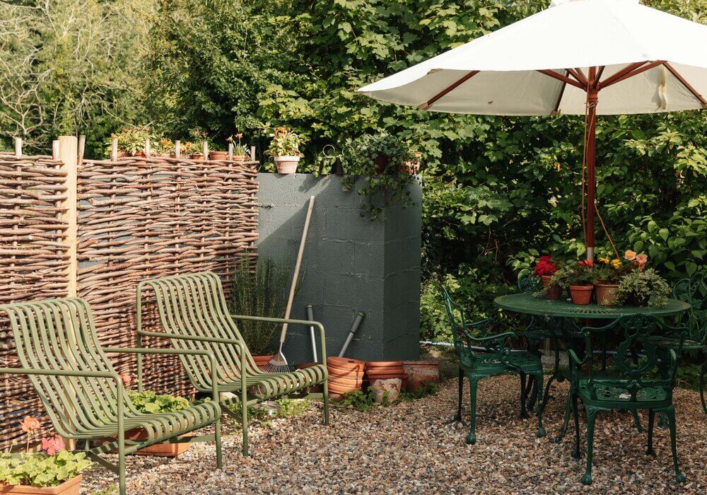 Spinks Nest: A Small Vintage Cottage in England 20 garden-spinks-nest-norfolk-rental-cottage-nordroom