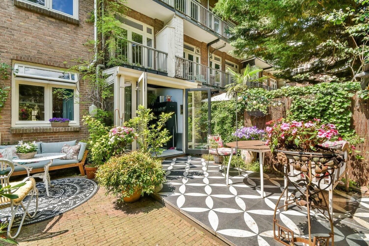 A Bright Colorful Home in Amsterdam 17 garden-terrace-colorful-home-amsterdam-nordroom