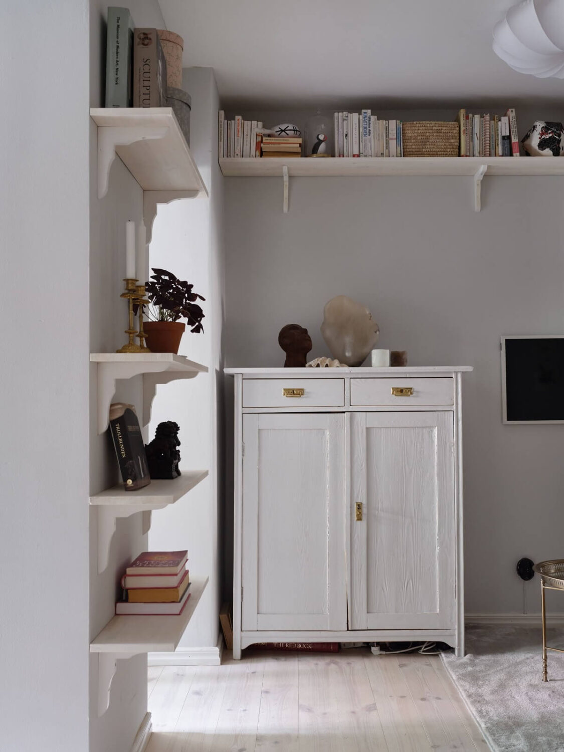 A Light Pink and Gray Nordic Home 13 light-gray-hallway-shelves-nordroom