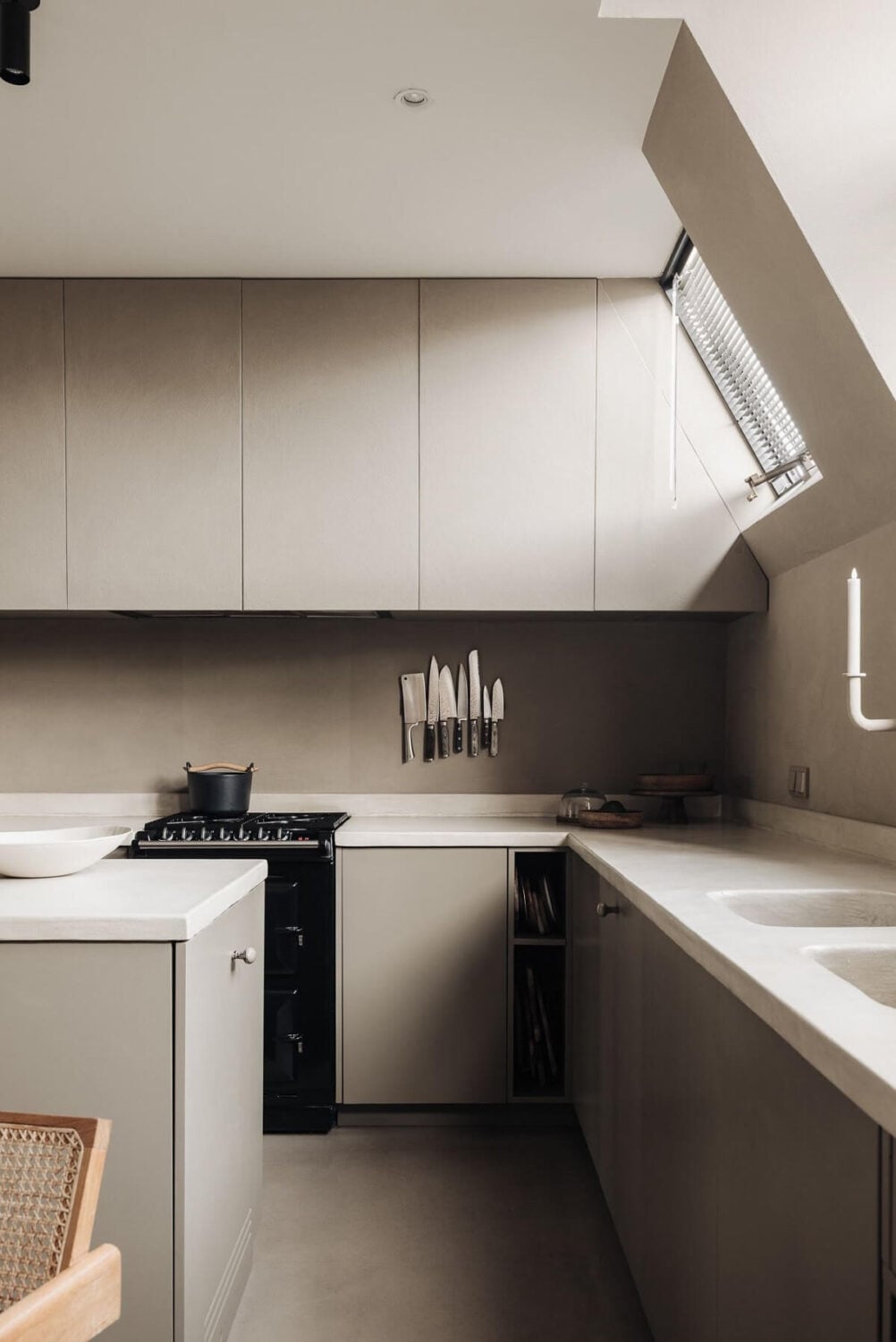 Light Gray Design Apartment in Amsterdam 12 light-gray-modern-kitchen-design-amsterdam-nordroom