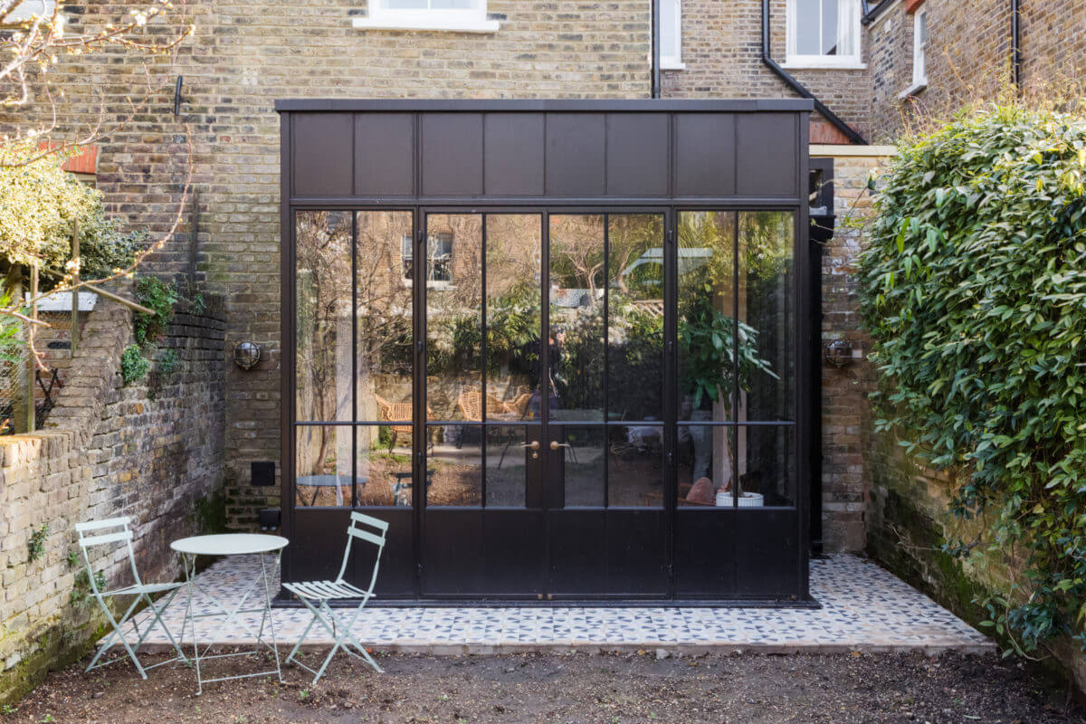 A Combination of Styles and Color in a London Townhouse 27 modern-steel-glass-extension-architecture-nordroom