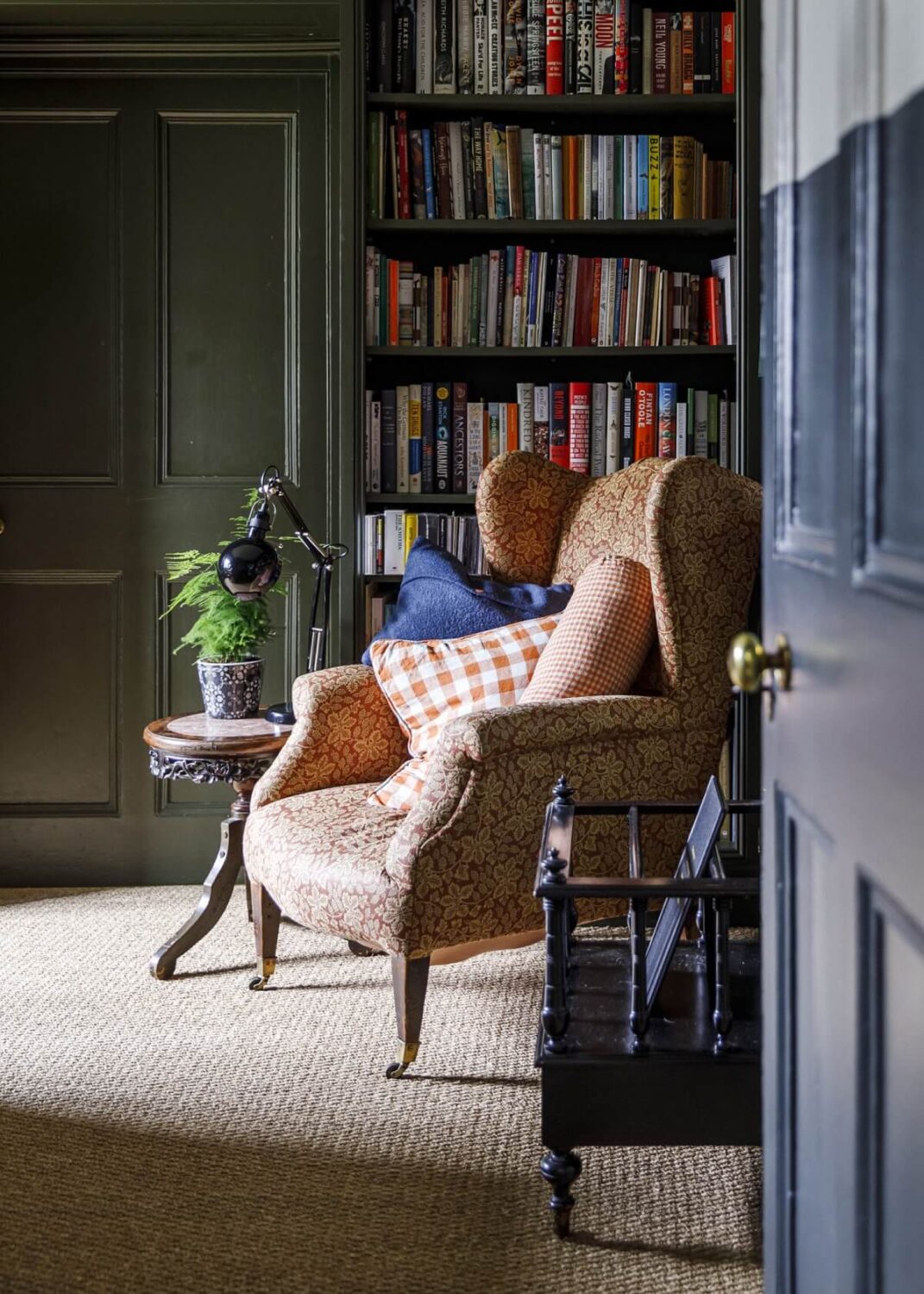 A Cozy Restored Country House in England 3 sitting-room-home-library-country-house-nordroom