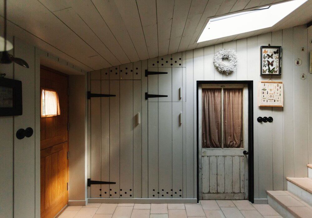 Spinks Nest: A Small Vintage Cottage in England 8 spinks-nest-vintage-flint-cottage-norfolk-nordroom