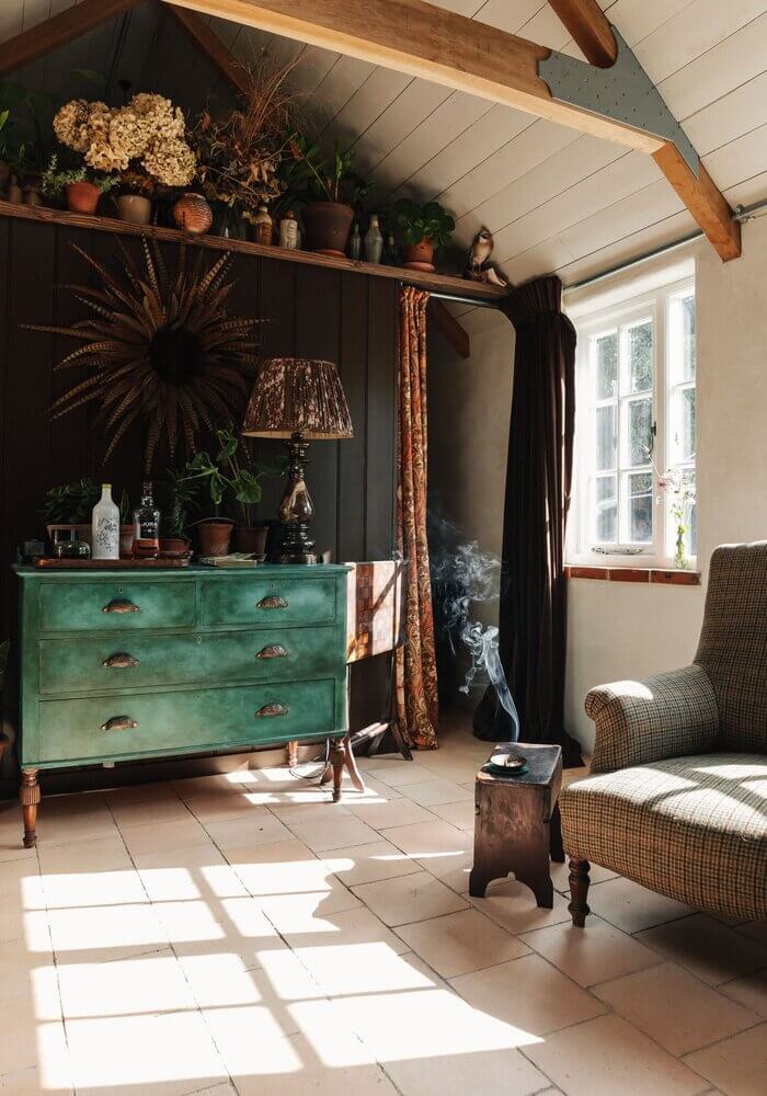 Spinks Nest: A Small Vintage Cottage in England 10 vintage-cottage-sitting-room-exposed-beams-nordroom
