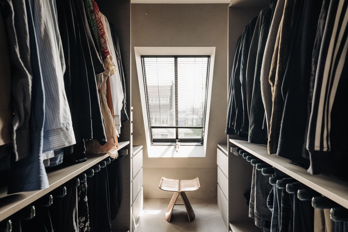 Light Gray Design Apartment in Amsterdam 22 walk-in-closet-modern-design-apartment-nordroom