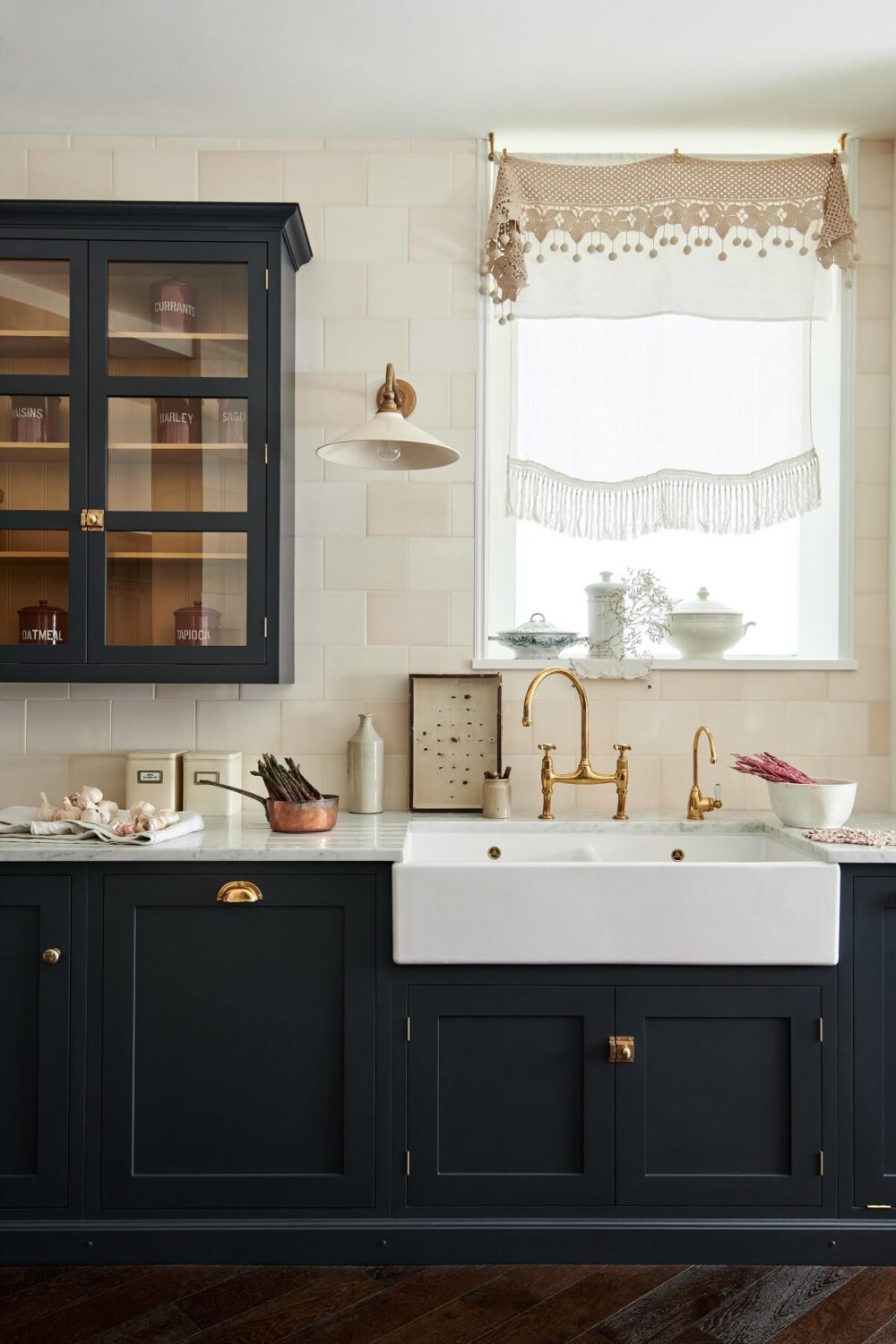 A Warm Makeover For A deVOL Shaker Kitchen 6 6.TheRealShakerKitchen deVOL LOW RES A Warm Makeover For A deVOL Shaker Kitchen