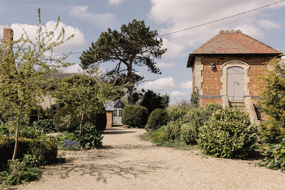 A Serene Country House in England 22 MFOX0022 A Serene Country House in England