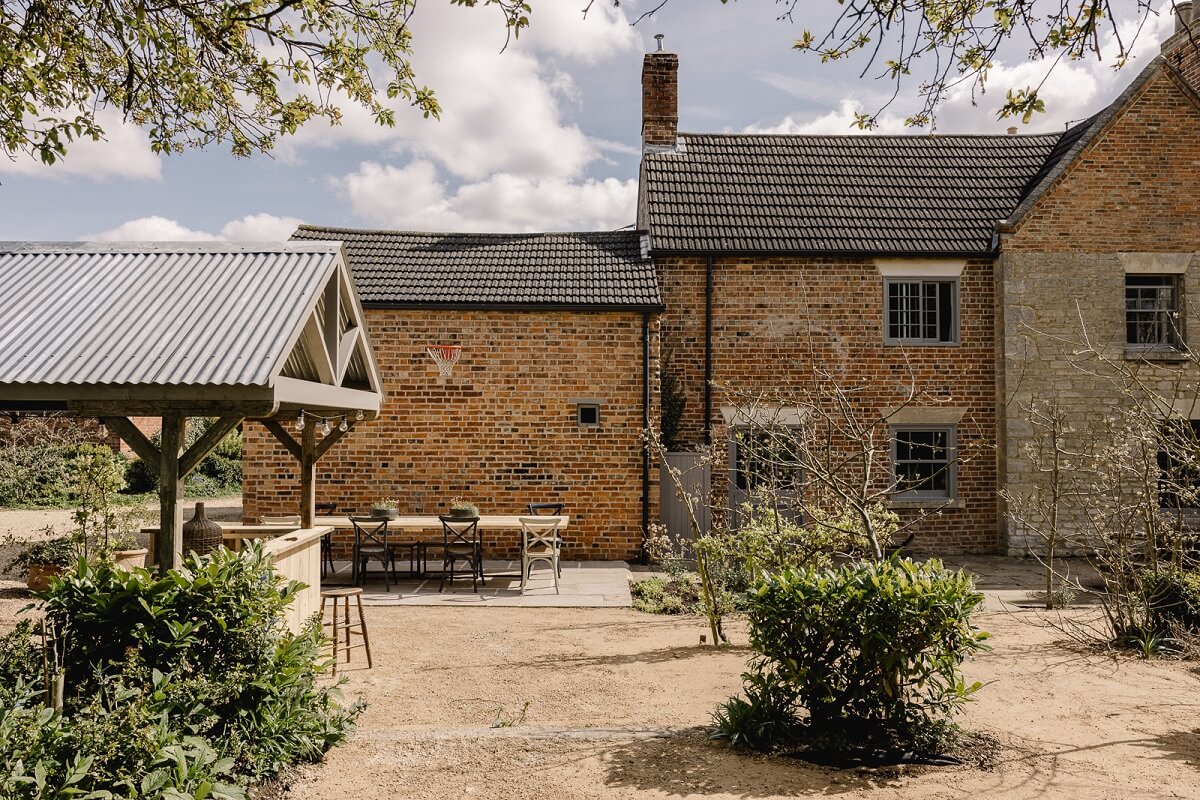 A Serene Country House in England 21 MFOX0046 A Serene Country House in England