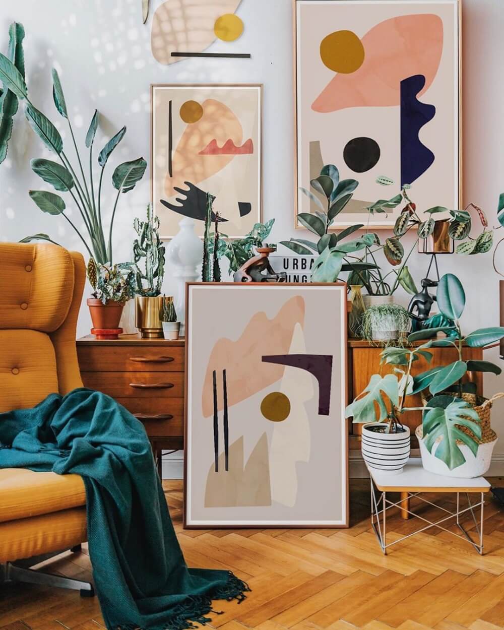 Glidden & PPG Color of the Year 2023: Vining Ivy 30 art-plants-living-room-ochre-chair-teal-throw-nordroom