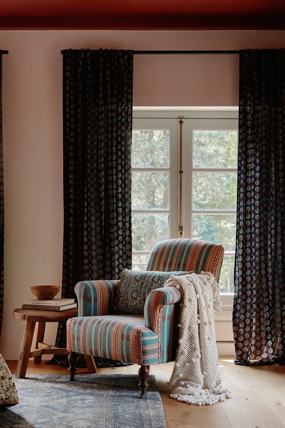 A Warm Fall Home by Amber Lewis for Anthropologie 18 bedroom-colorful-armchair-pink-ceiling-nordroom