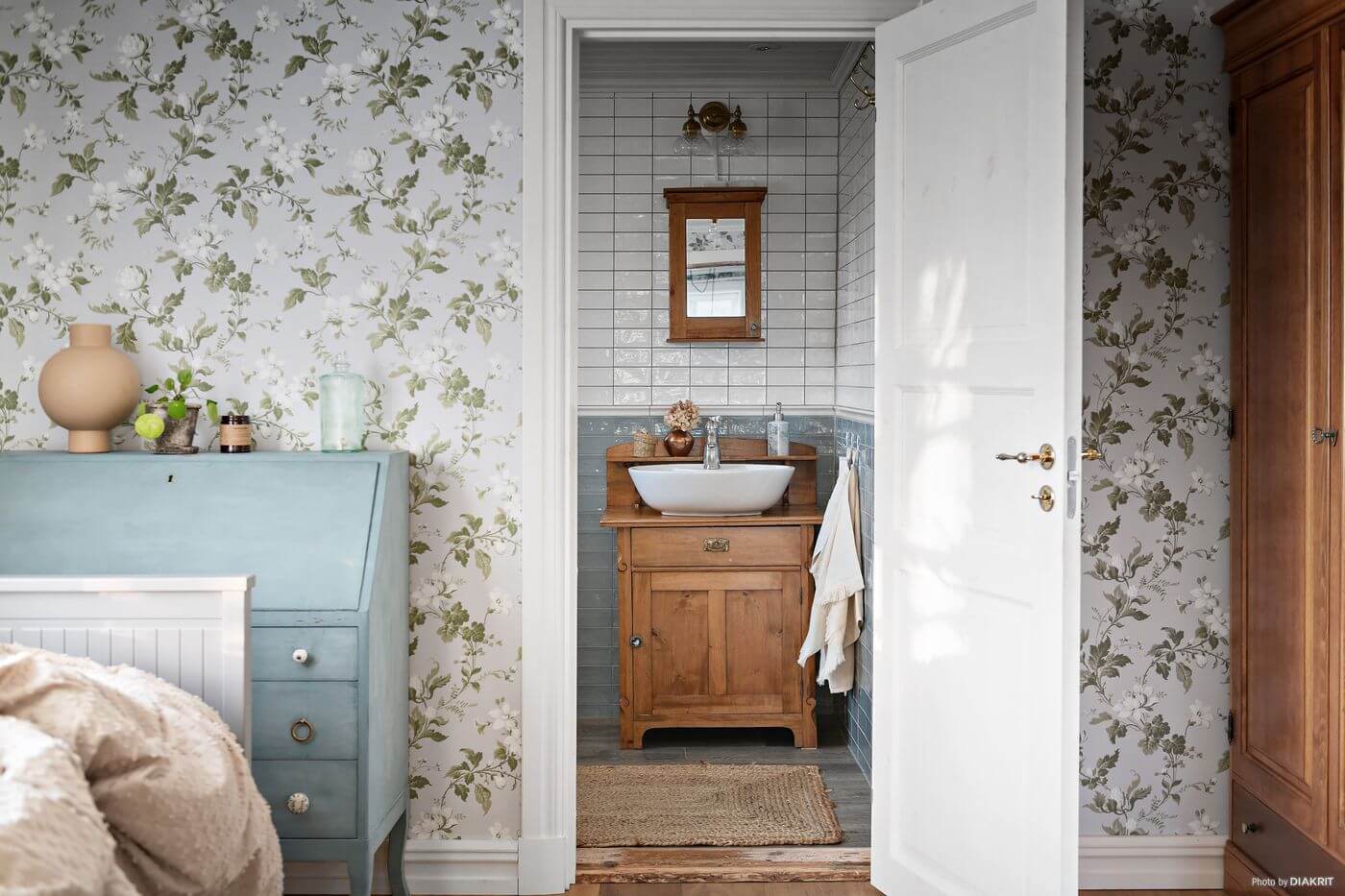 A Charming Swedish Villa Filled with Wallpaper 13 bedroom-en-suite-wallpaper-nordroom