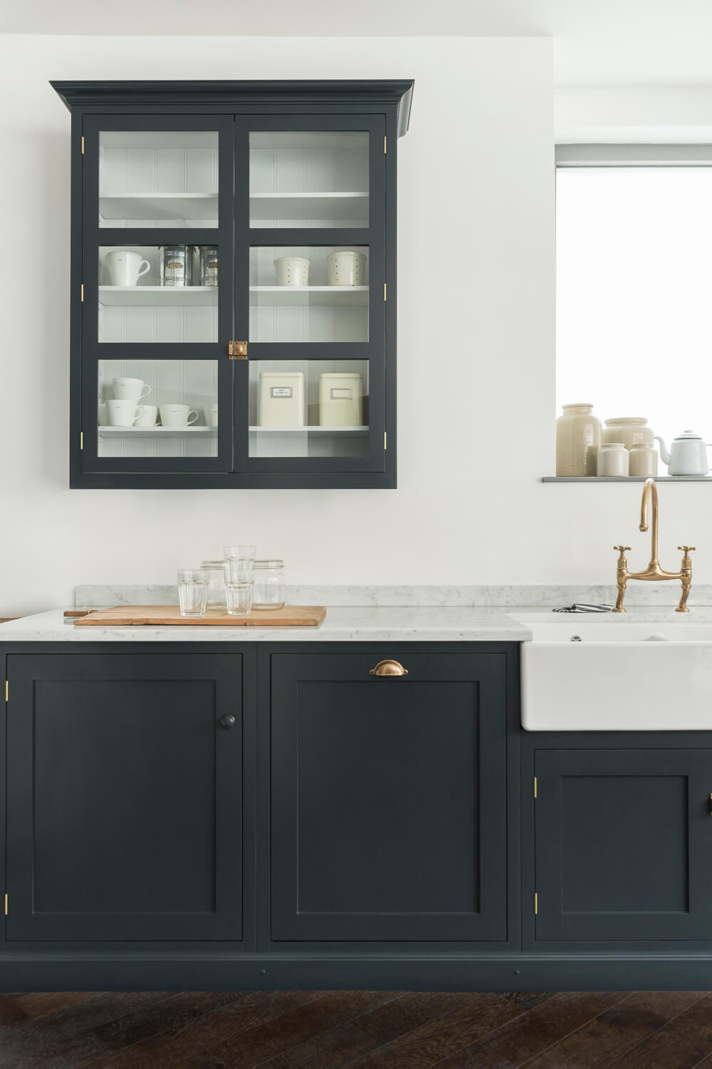 A Warm Makeover For A deVOL Shaker Kitchen 15 before darkbluekitchen nordroom A Warm Makeover For A deVOL Shaker Kitchen