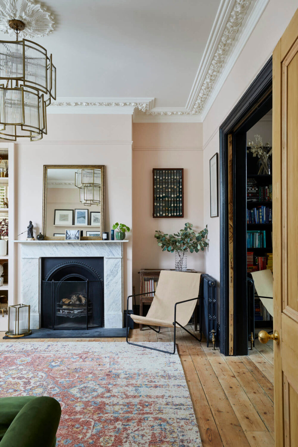 The Best Classic Paint Colors For A Timeless Living Room 31 classic-living-room-light-pink-wall-color-nordroom
