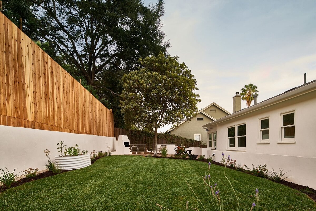 Warm Neutrals in a Lovely Home in Silver Lake, Los Angeles 27 english-garden-los-angeles-home-nordroom