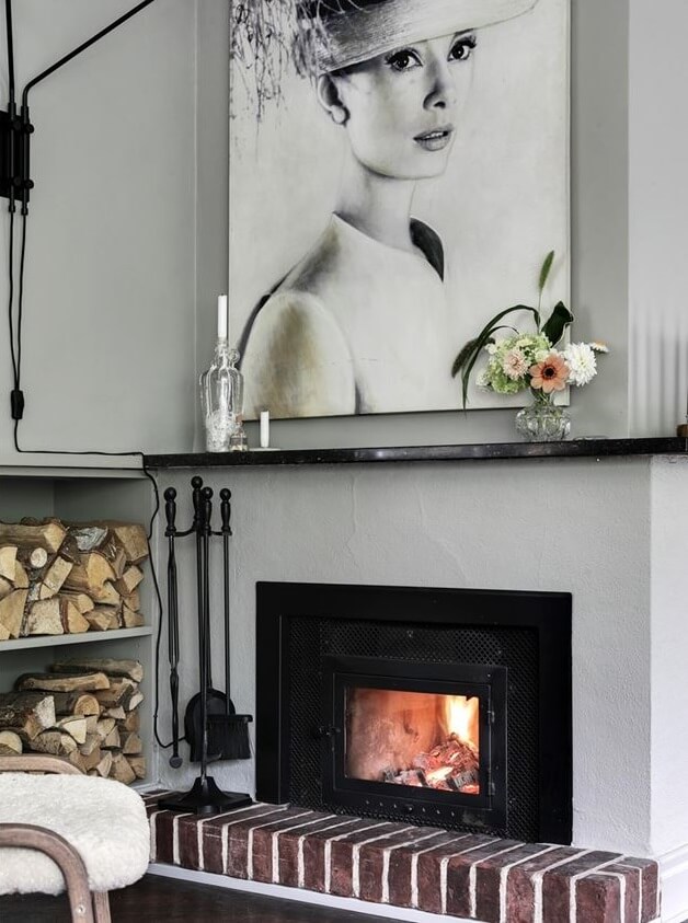 A Swedish 1930s Villa Decorated in Gray and Green Tones 4 fireplace-cozy-swedish-villa-nordroom