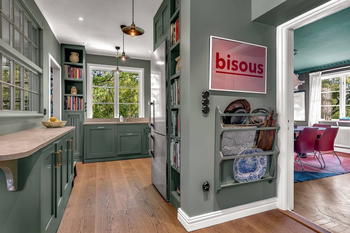 Bold Colors in a 1920s Villa in Sweden 7 green-kitchen-colorful-swedish-home-nordroom