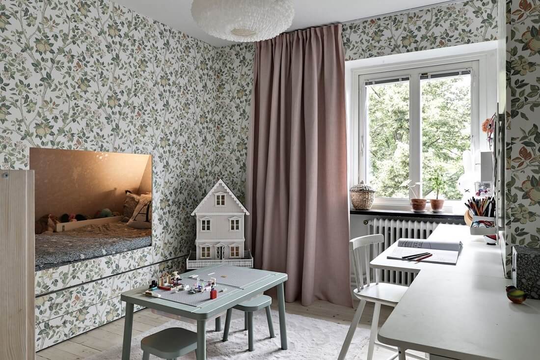 A Swedish 1930s Villa Decorated in Gray and Green Tones 17 green-wallpaper-kids-bedroom-bed-niche-nordroom