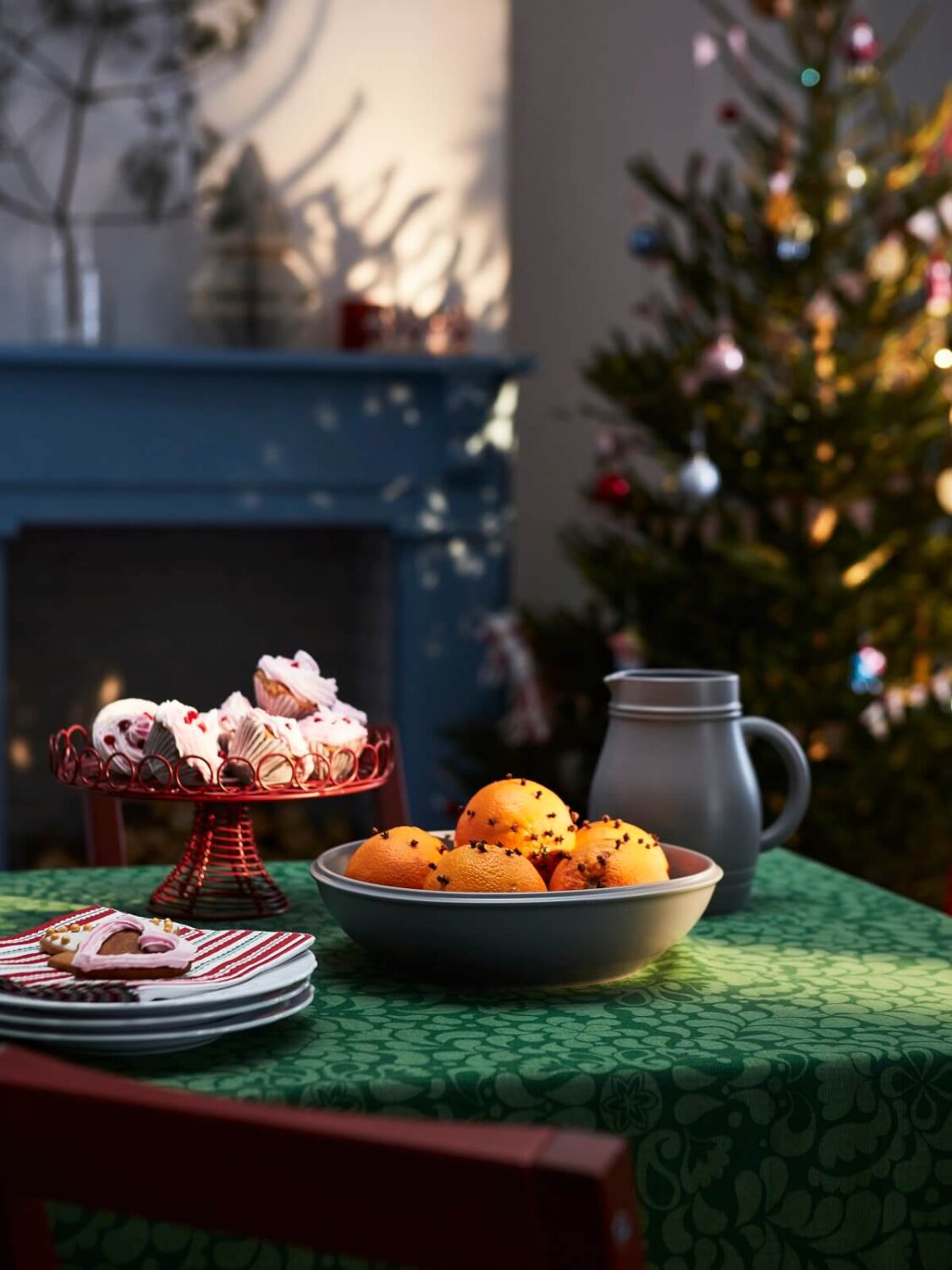 IKEA Christmas 2022 Inspired by Scandinavian Folklore & Handicraft 21 ikea-christmas-decorations-serving-platter-nordroom