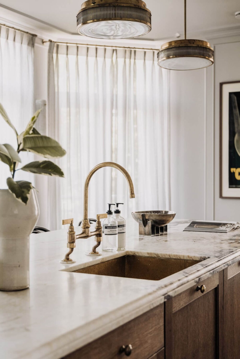 A Luxurious Canal House in Amsterdam 9 italian-marble-worktop-kitchen-island-nordroom