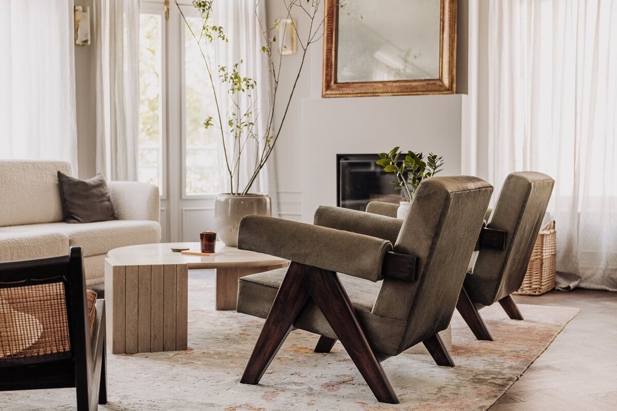 A Luxurious Canal House in Amsterdam 2 living-room-detail-armchairs-nordroom