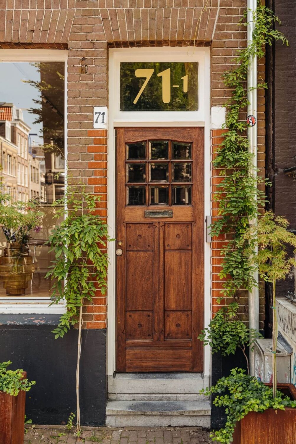 A Luxurious Canal House in Amsterdam 26 original-front-door-canal-house-amsterdam-nordroom