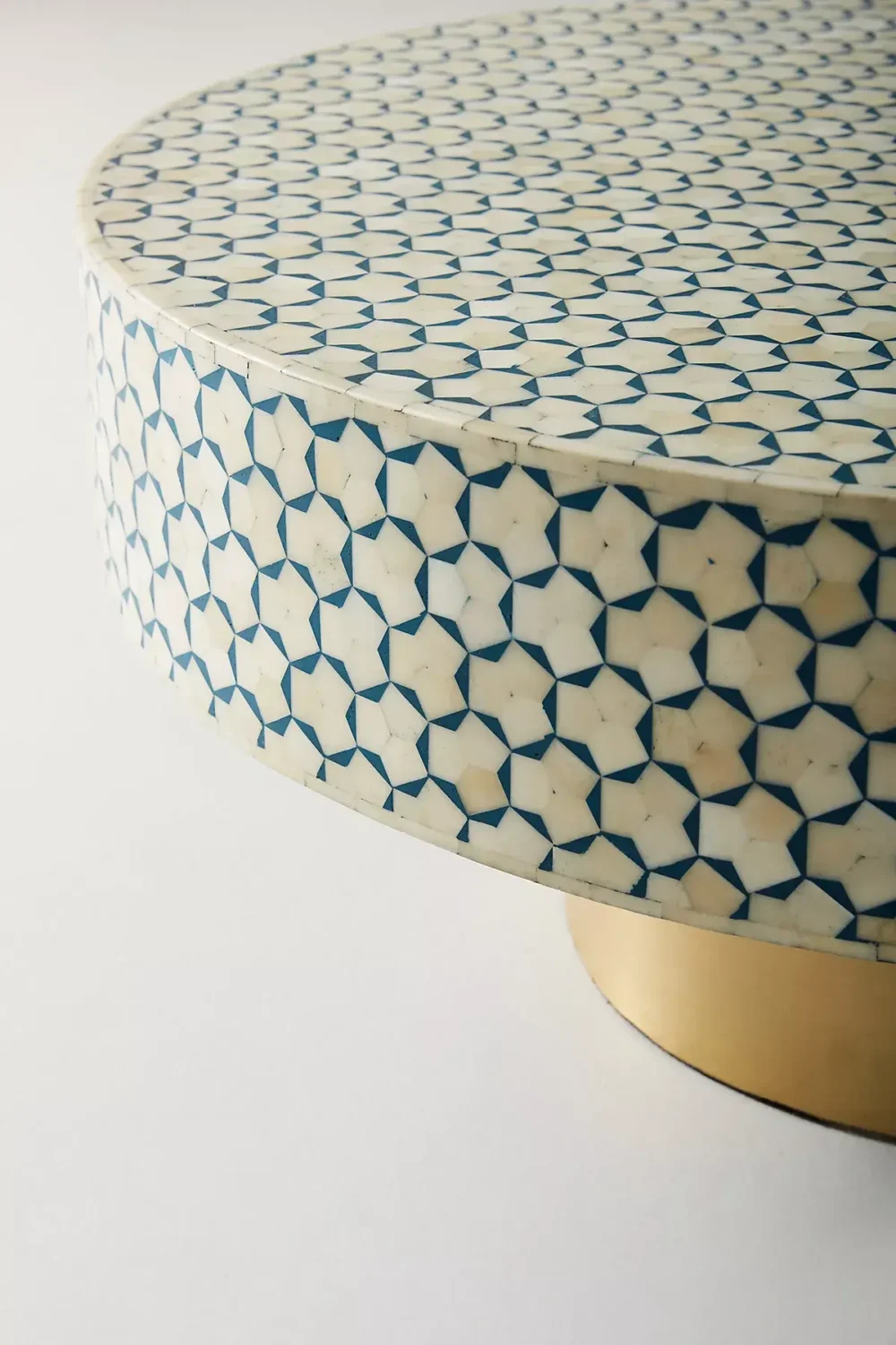 Glidden & PPG Color of the Year 2023: Vining Ivy 26 round-coffee-moroccan-tilework-targua-inlay-coffee-table-nordroom