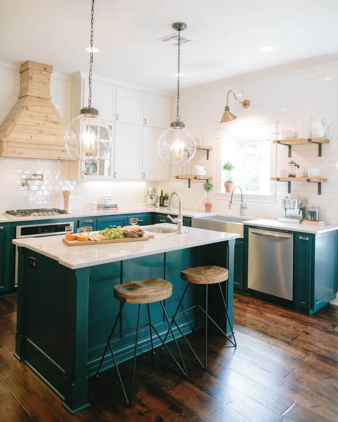 Glidden & PPG Color of the Year 2023: Vining Ivy 22 teal-kitchen-cabinets-vining-ivy-ppg-glidden-color-2023-nordroom