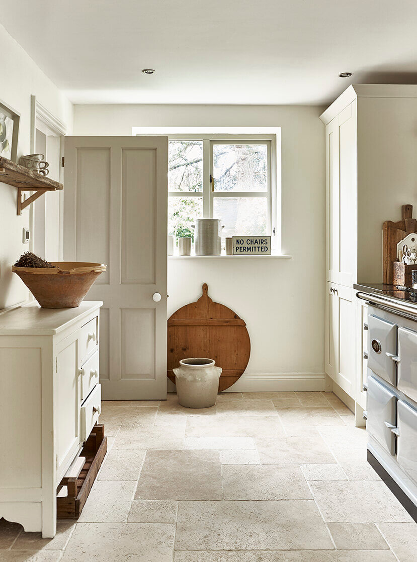 The Dairy House: A Serene Cottage in England 6 the-dairy-house-hampshire-kitchen-peagreen-locations