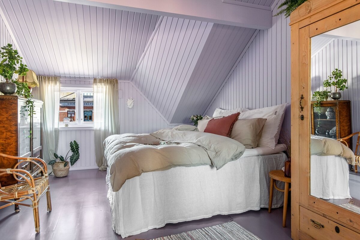 A Charming Attic Apartment Decorated with Color 22 attic-bedroom-pastel-purple-norwegian-apartment-nordroom