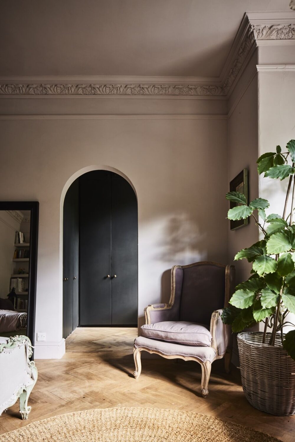 A Spectacular Victorian Villa with Contemporary Extension in Bath 16 bedroom-cornicing-arched-doorway-walk-in-closet-nordroom