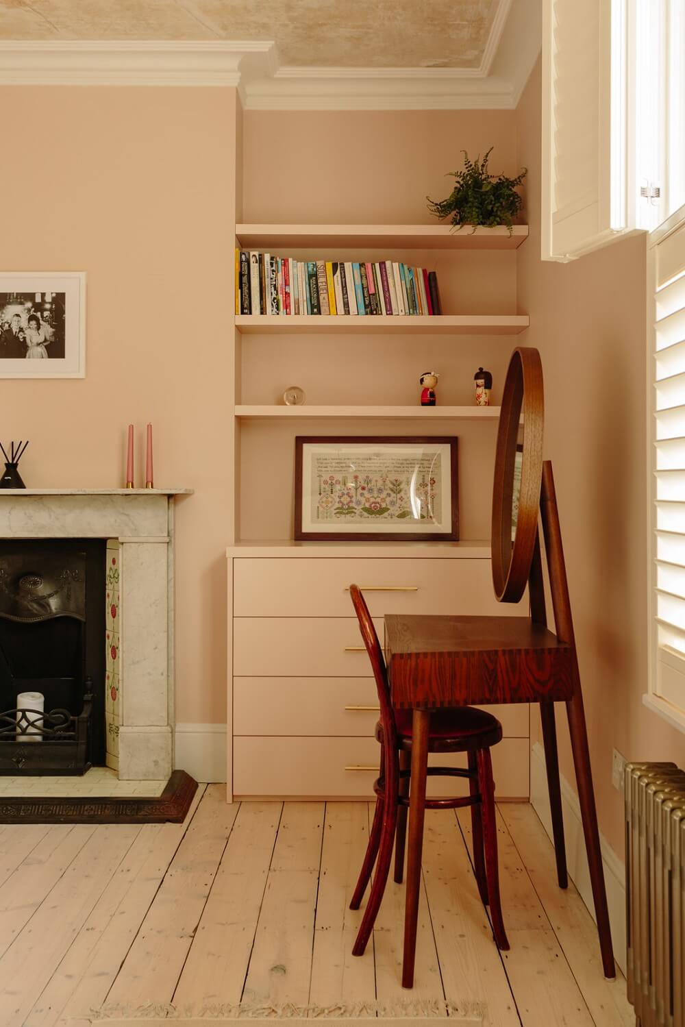 A London Home with a Cheerful Green Sitting Room 12 bedroom-farrow-ball-setting-plaster-vanity-table-nordroom