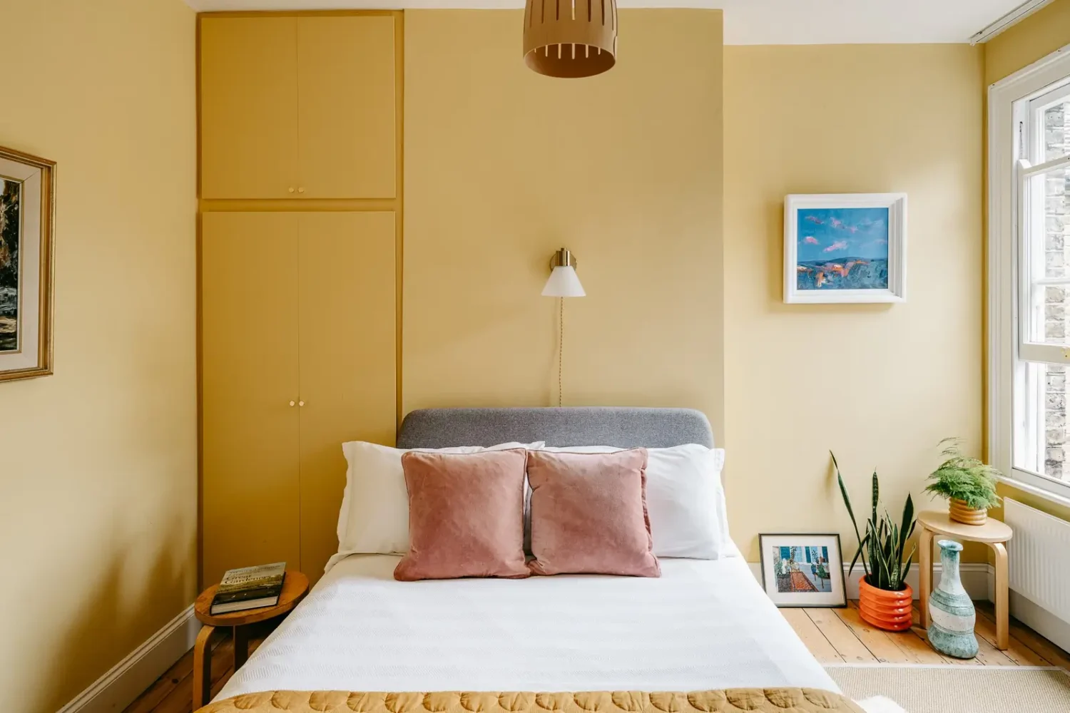 A London Home with Modern Extension and Color Accents 11 bedroom-farrow-ball-yellow-groud-walls-nordroom