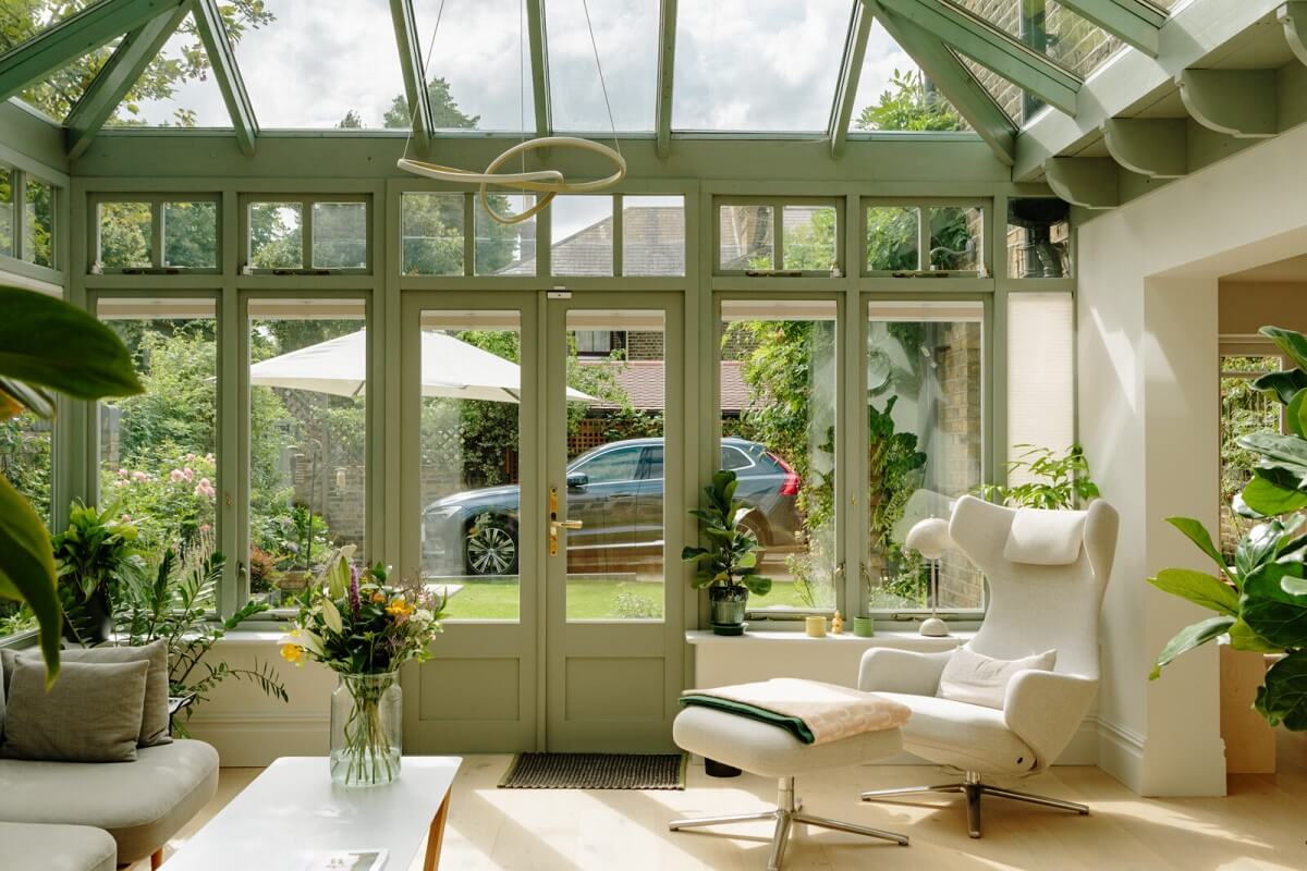 A London Home with a Cheerful Green Sitting Room 10 conservatory-victorian-home-london-nordroom