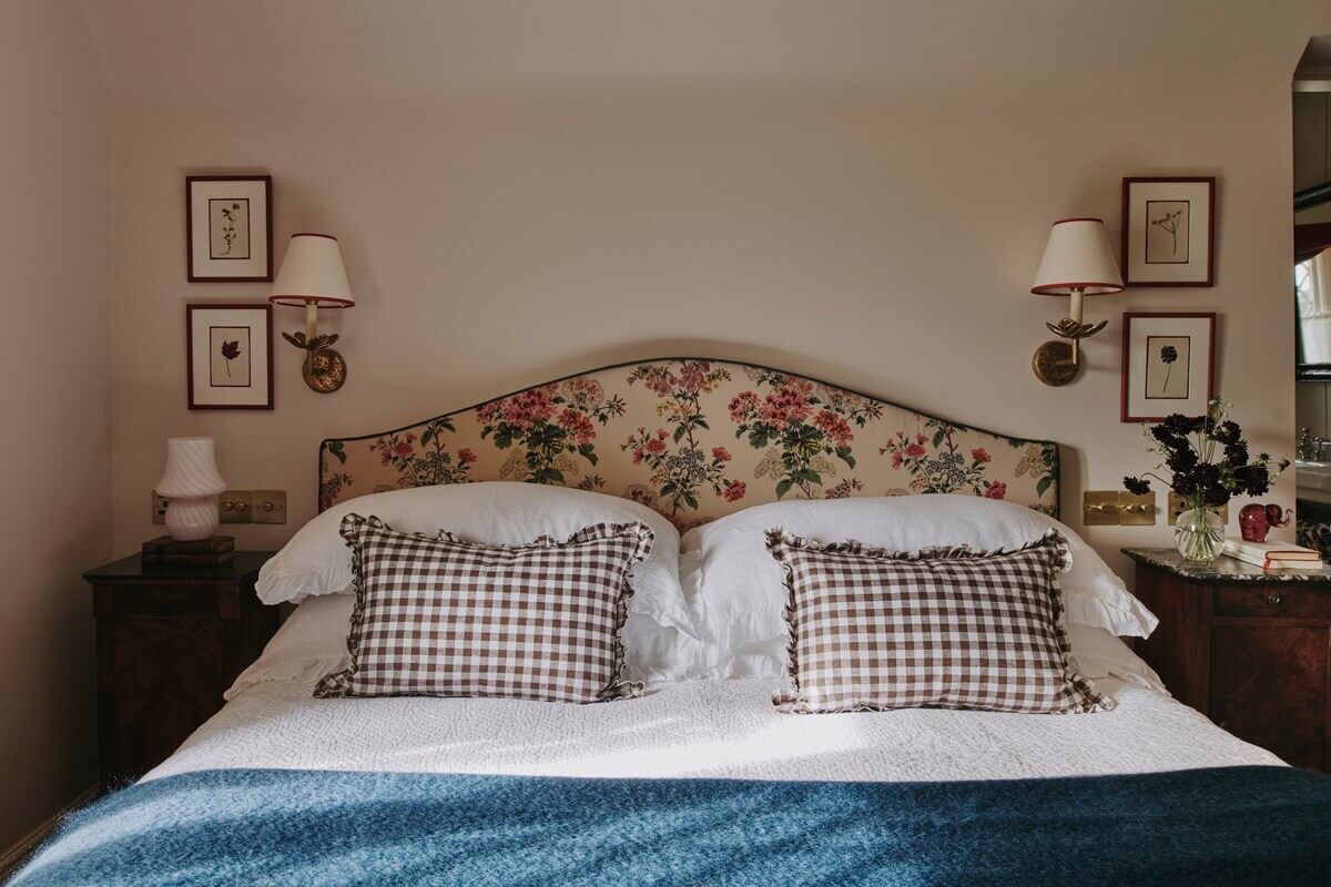 A Magical Pink Cottage in the English Countryside 14 cottage-bedroom-floral-headboard-nordroom
