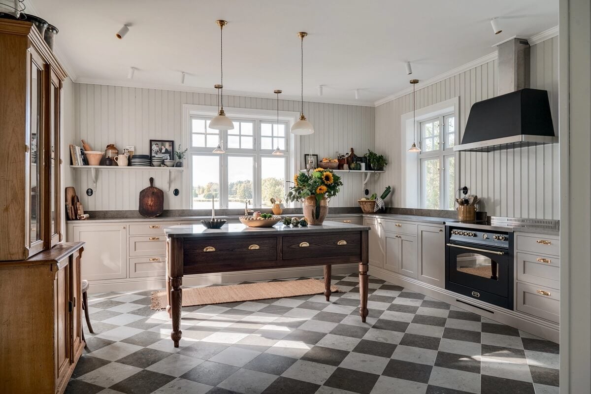 A Luxurious Archipelago Villa in Sweden 2 country-house-kitchen-checkerboard-floor-nordroom