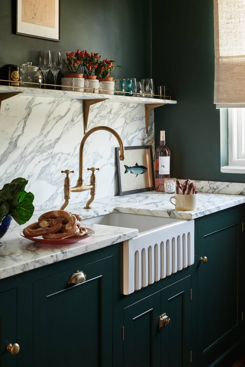 A Small Dark Green Classic English deVOL Kitchen 6 dark-green-classic-english-kitchen-devol-marble-worktop-nordroom