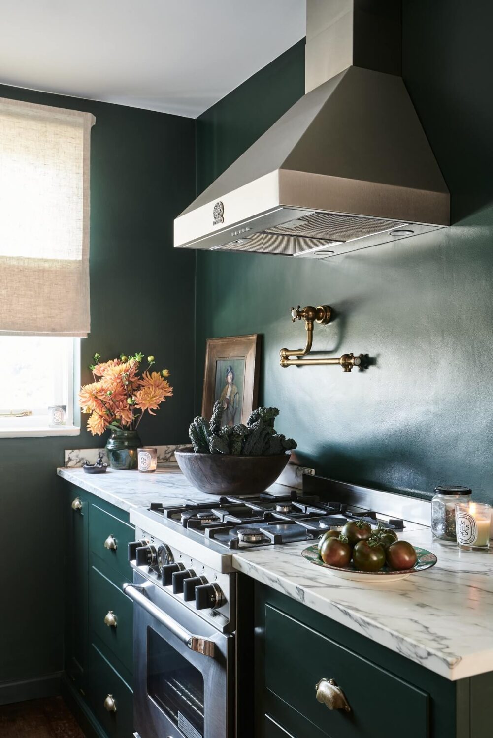 A Small Dark Green Classic English deVOL Kitchen 9 devol-kitchen-classic-cabinets-bertazzoni-stove-dark-green-nordroom