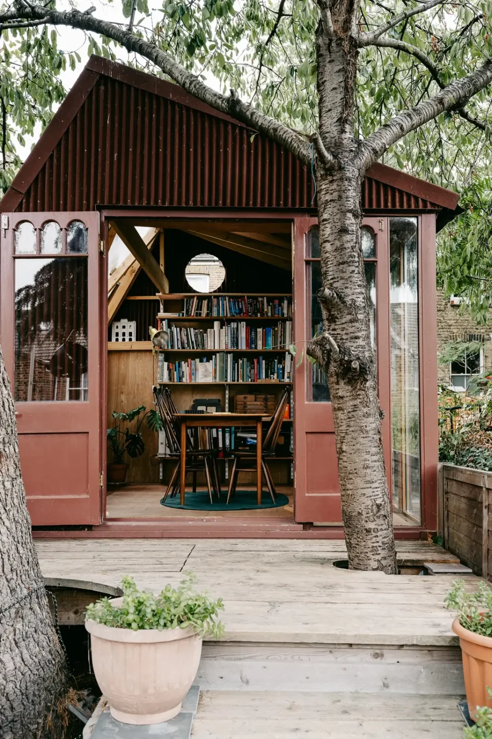 A London Home with Modern Extension and Color Accents 19 garden-shed-study-earthy-color-nordroom