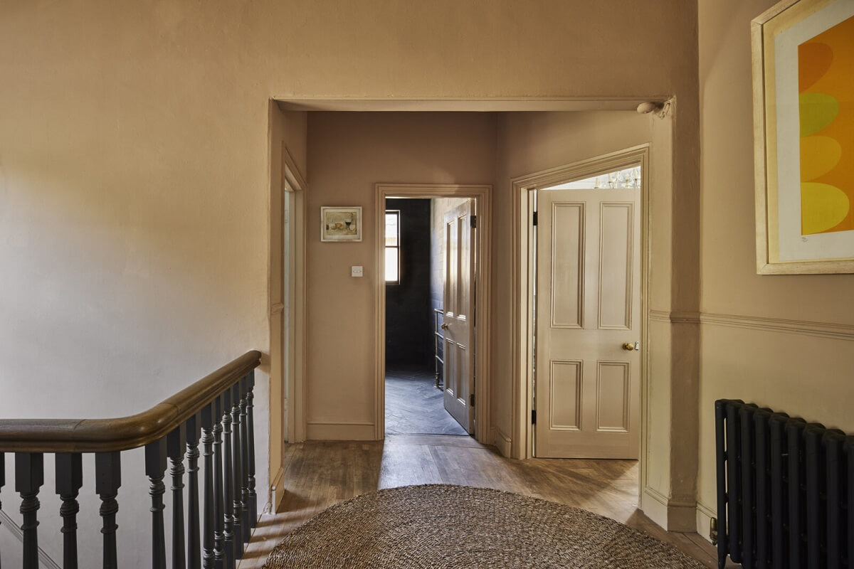 A Spectacular Victorian Villa with Contemporary Extension in Bath 19 landing-victorian-villa-bath-england-nordroom