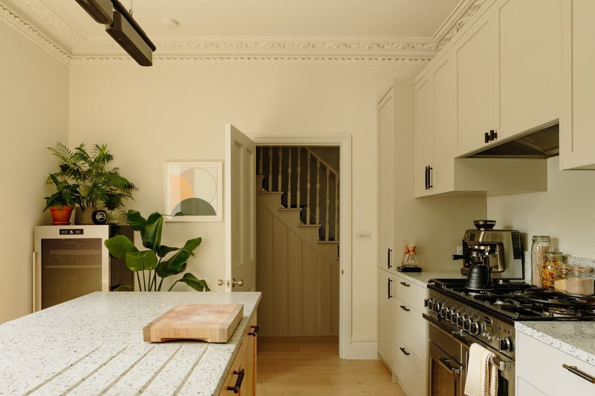 A London Home with a Cheerful Green Sitting Room 7 light-gray-kitchen-cabinets-strong-white-farrow-ball-walls-nordroom