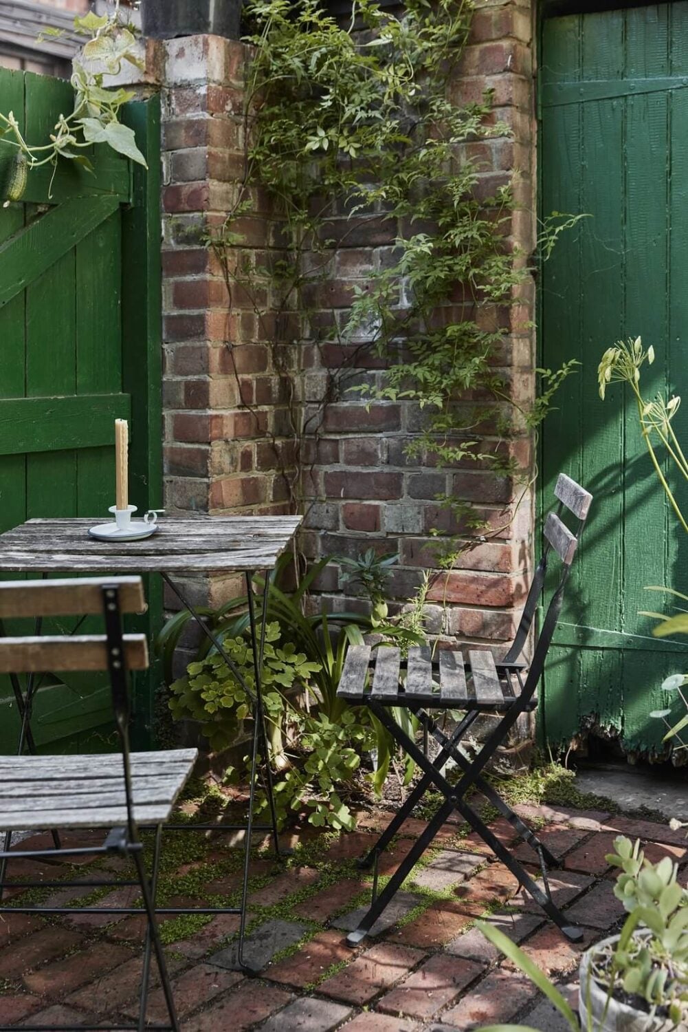 A Unique Home in a Former Furniture Workshop 21 outdoor-terrace-raw-maisonette-home-london-nordroom