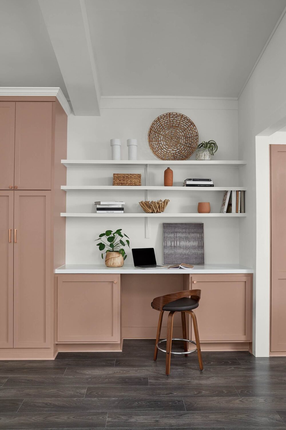 The Color Trends for 2023: Rich & Warm Natural Hues 19 sherwin-williams-COTY-redend-point-home-office-nordroom