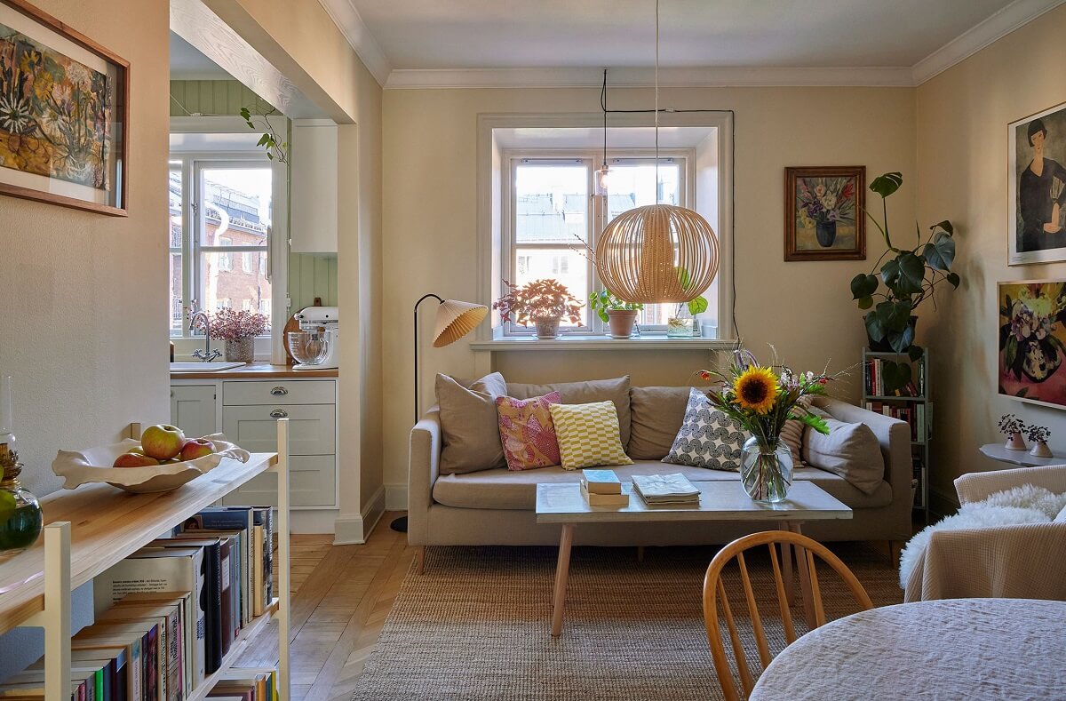 A Small Nordic Home Decorated in Warm Light Colors 4 small-living-room-beige-walls-scandinavian-design-nordroom