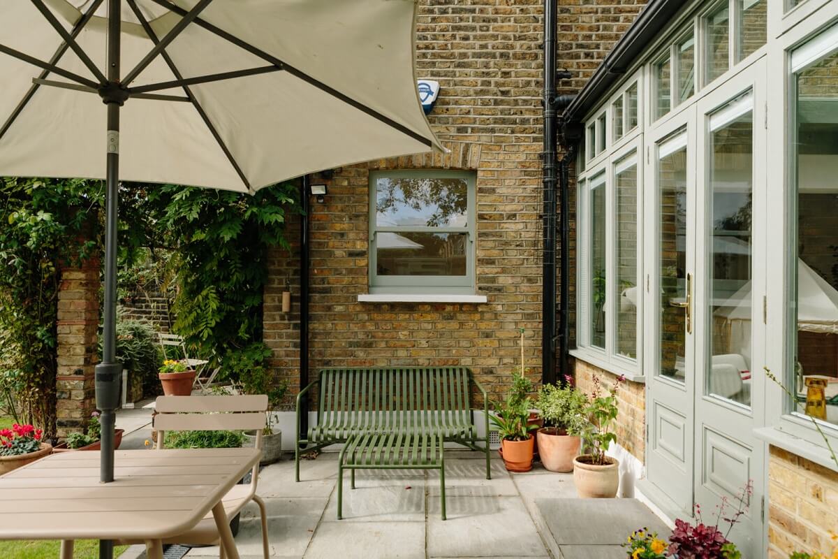 A London Home with a Cheerful Green Sitting Room 21 terrace-garden-victorian-home-london-nordroom