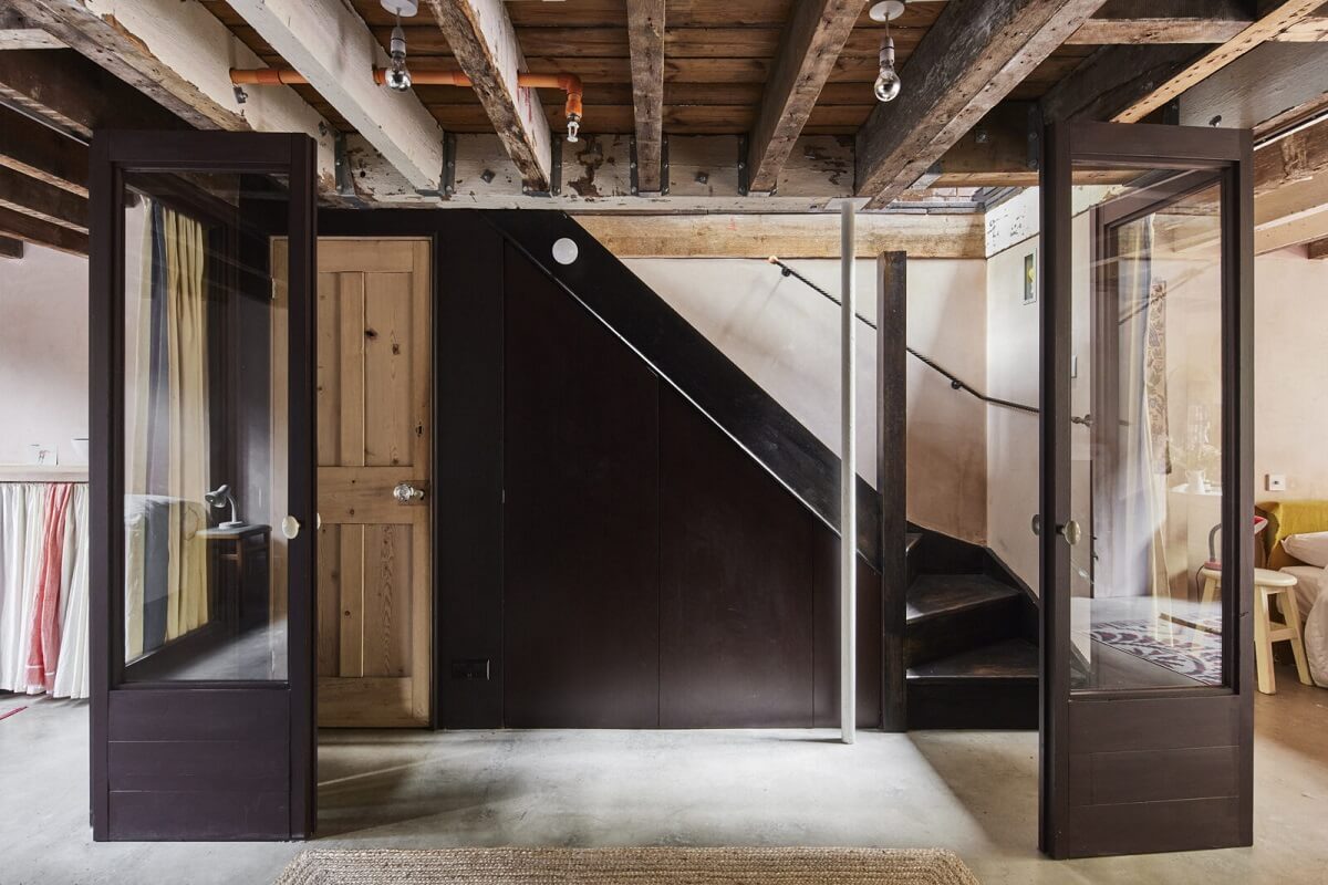 A Unique Home in a Former Furniture Workshop 19 two-bedroom-maisonette-former-workshop-london-nordroom